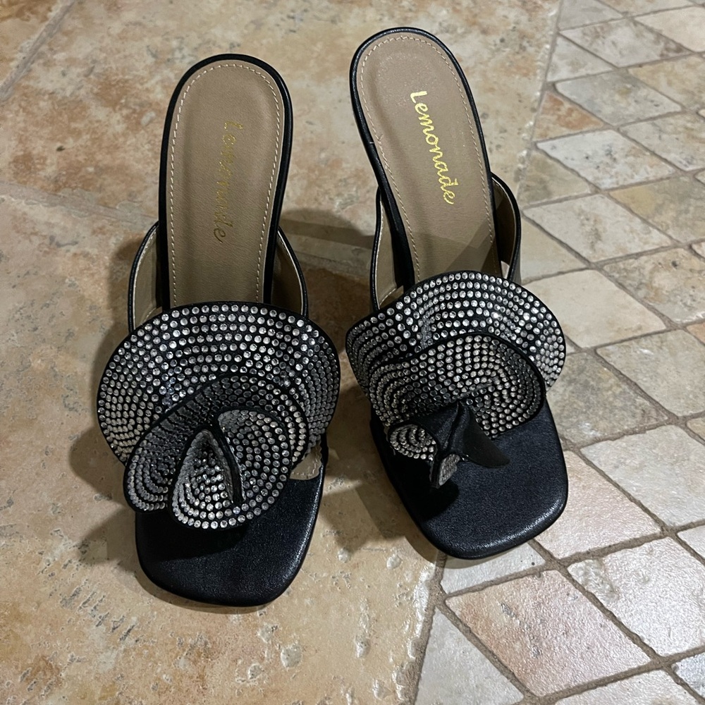 Crystal black flower heels